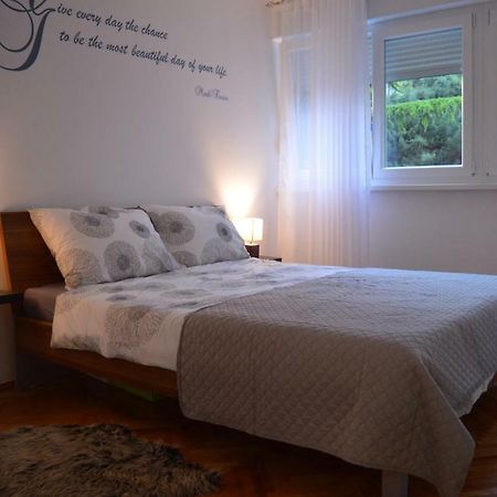 Ema Apartment สปลิท ภายนอก รูปภาพ