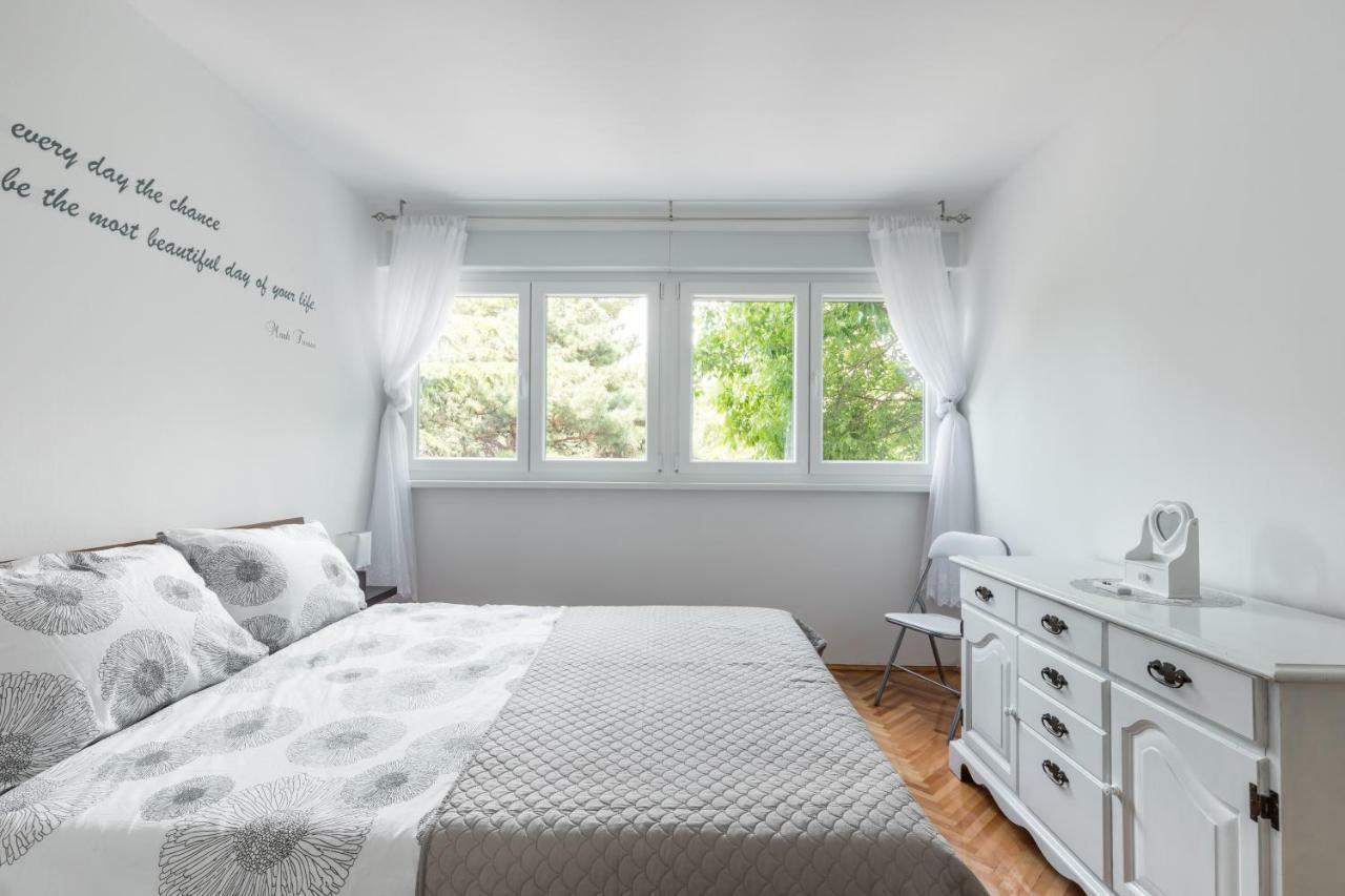 Ema Apartment สปลิท ภายนอก รูปภาพ