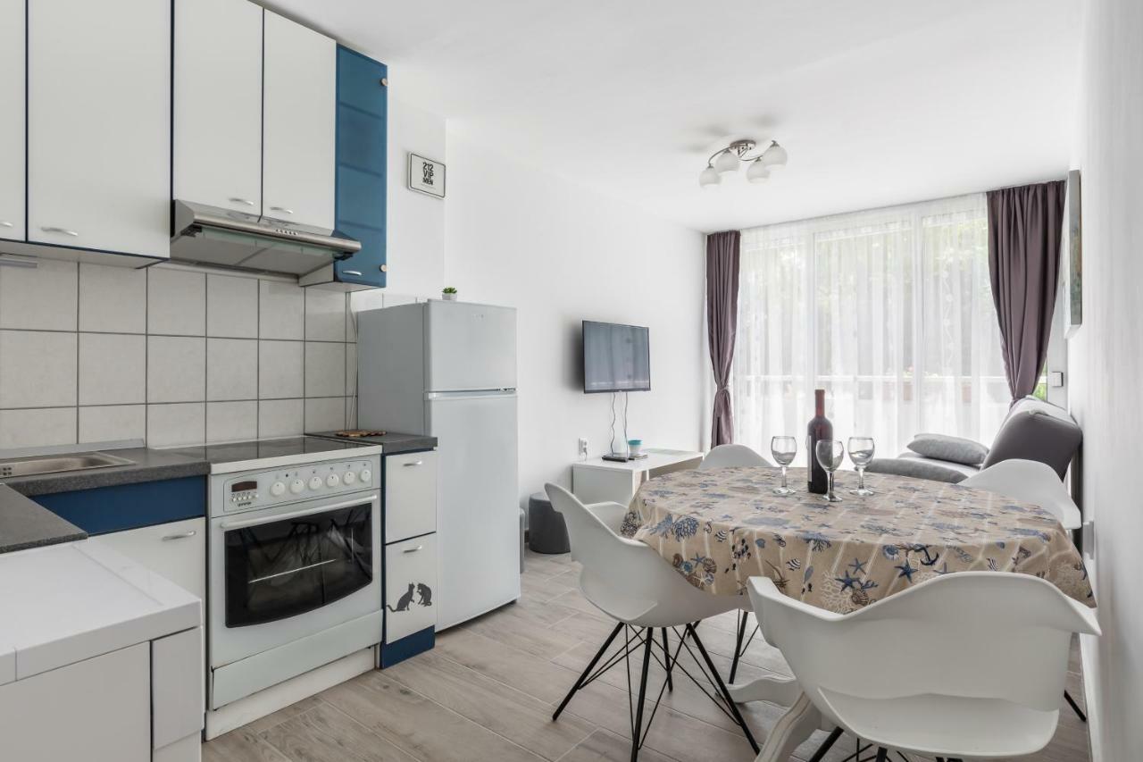 Ema Apartment สปลิท ภายนอก รูปภาพ