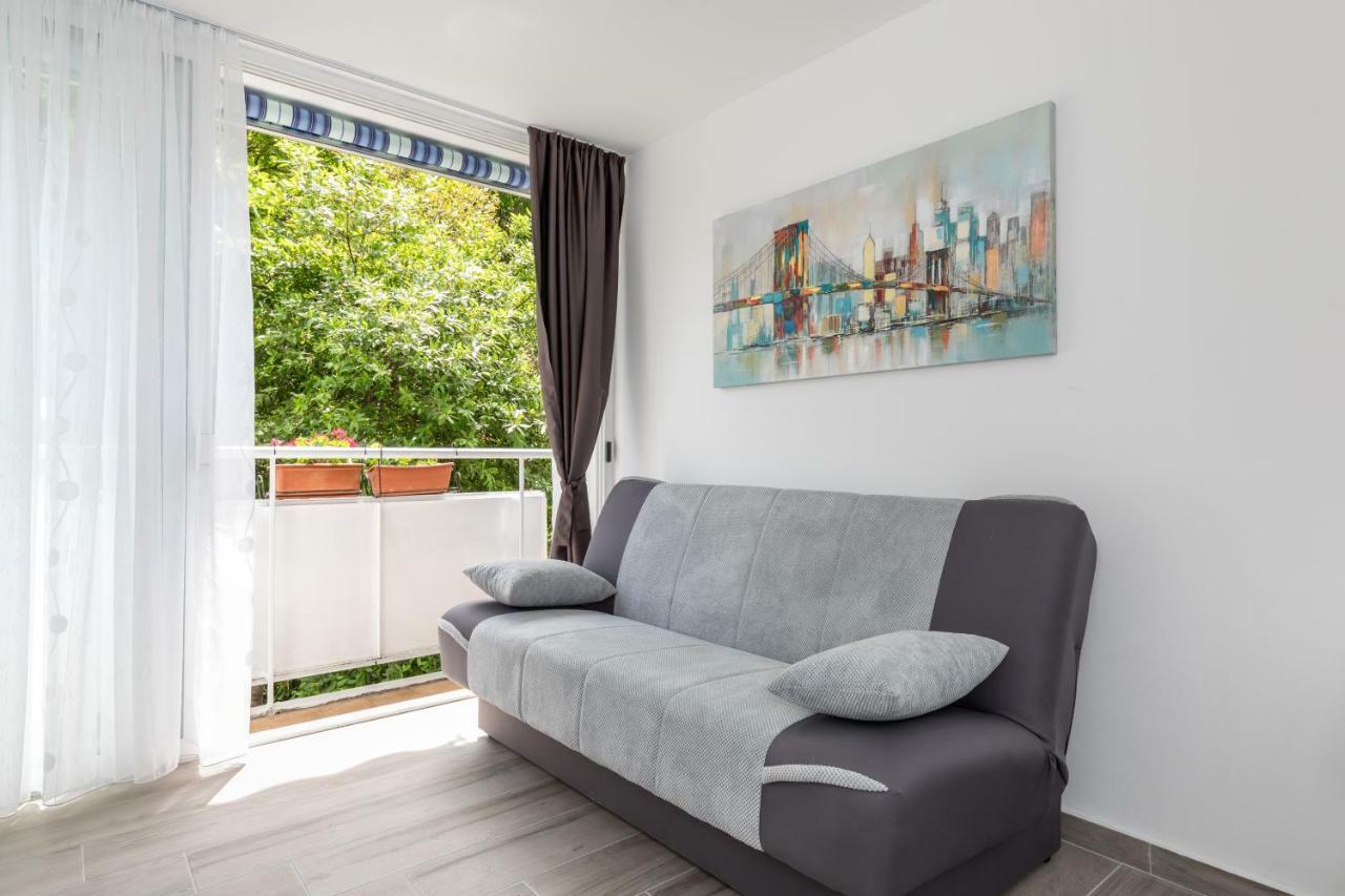 Ema Apartment สปลิท ภายนอก รูปภาพ